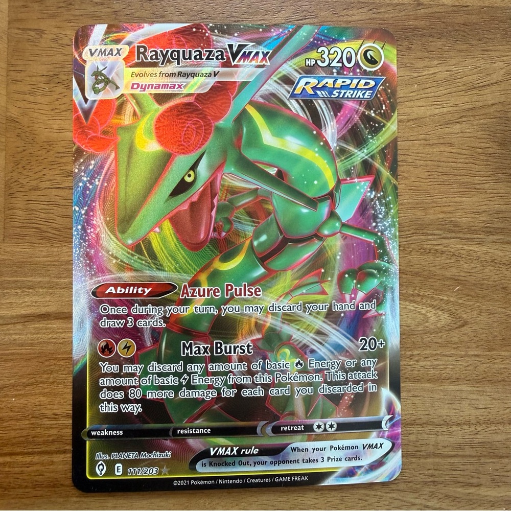 Pokemon Rayquaza VMAX 111/203 Jumbo Cards Holo